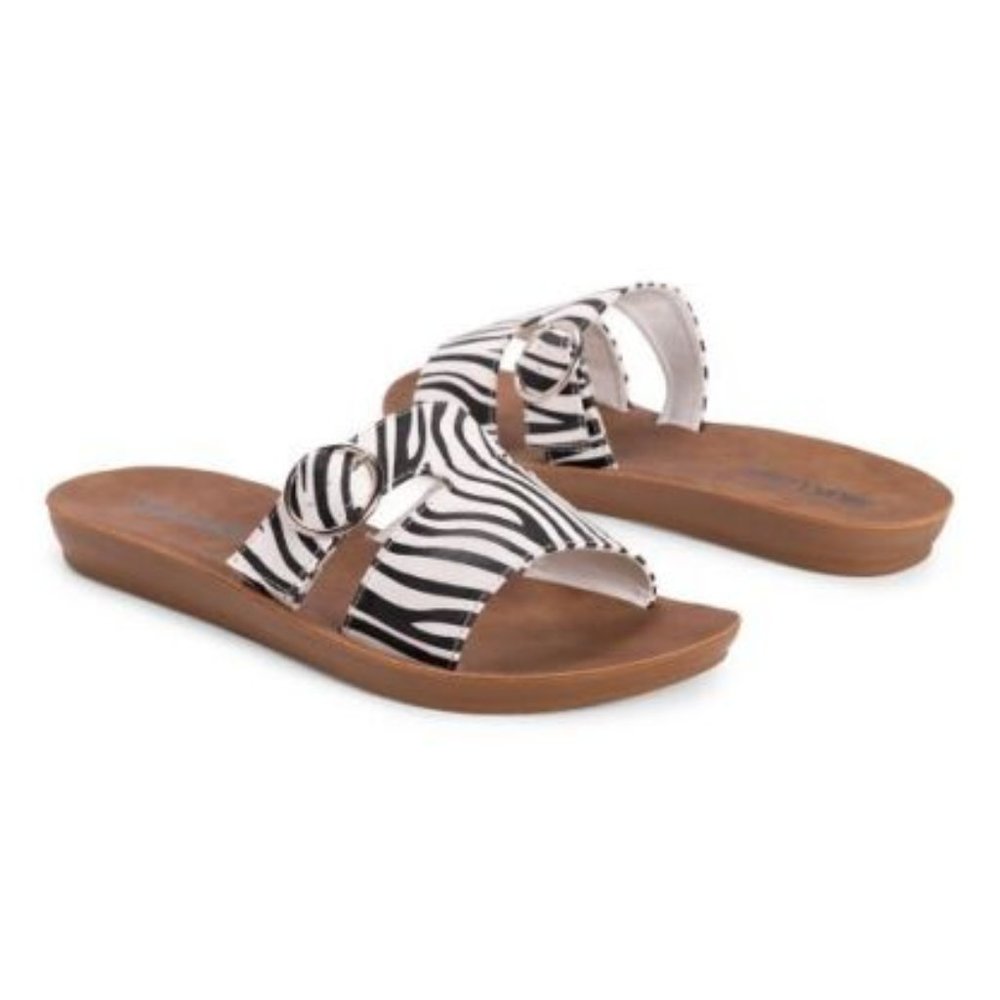Muk Luks Black & White Zebra About You Sandal Size 8 9 or 10